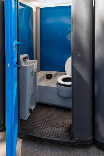 Best Construction site porta potty rental  in Falfurrias, TX
